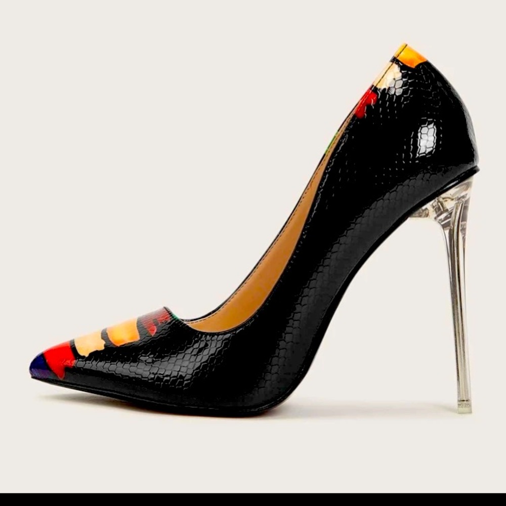 Snakeskin Pump